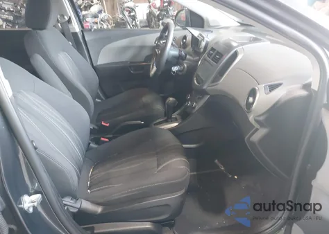 2016 Chevrolet Sonic Lt Auto из США, поврежденный, VIN 1G1JC5SH0G4170981